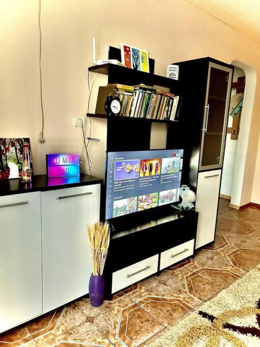 Ap 2 Cam Confortabile - Ab House Iasi Extérieur photo
