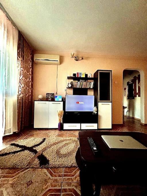 Ap 2 Cam Confortabile - Ab House Iasi Extérieur photo